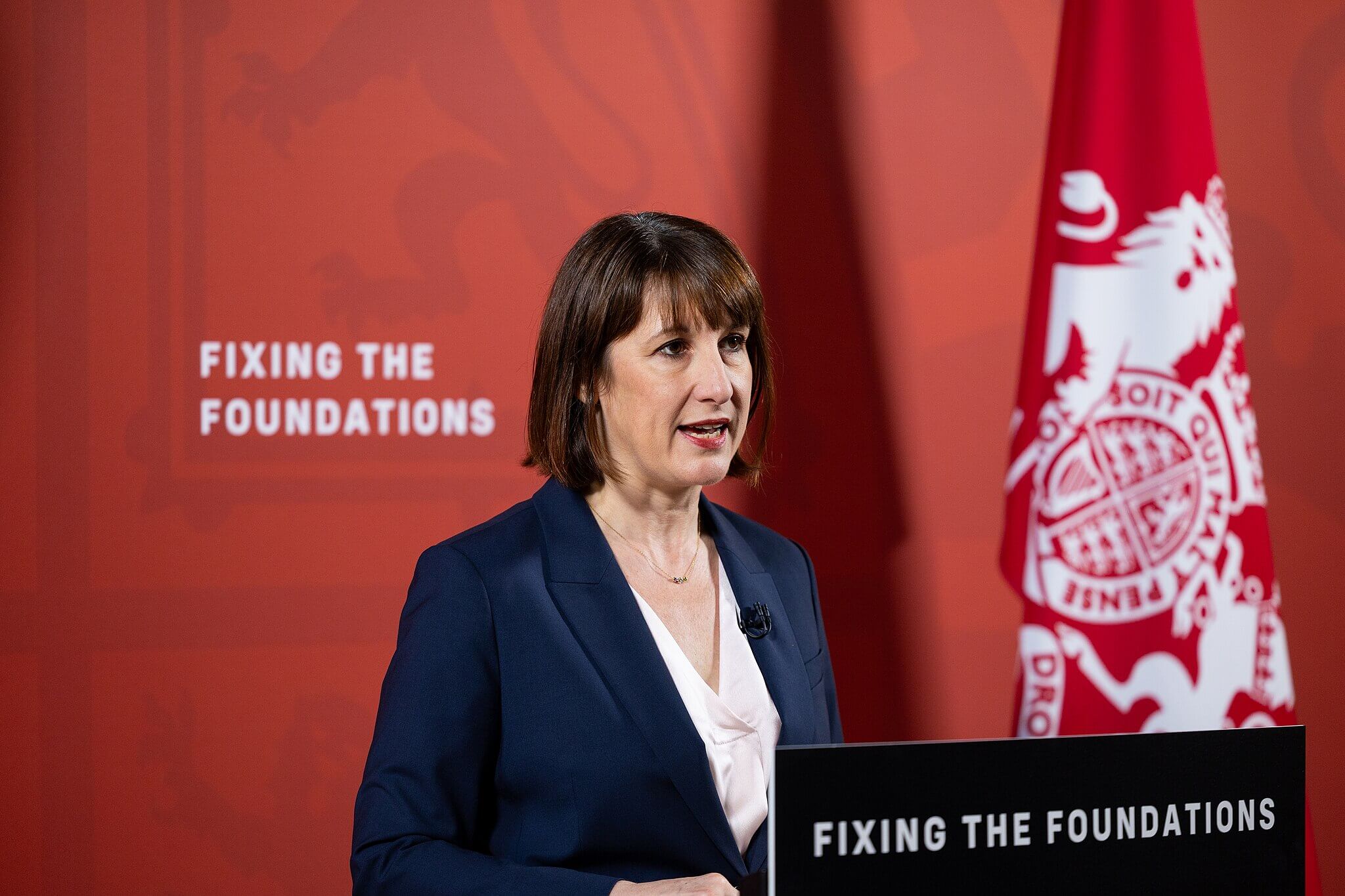 rachel reeves giving speech