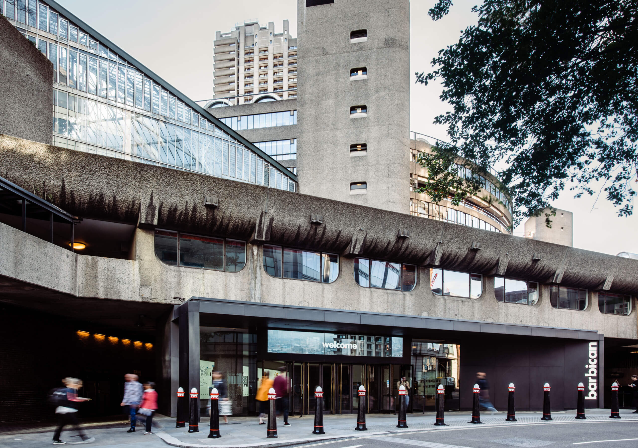3.Silk Street entrance, Barbican Centre_CREDIT Max Colson